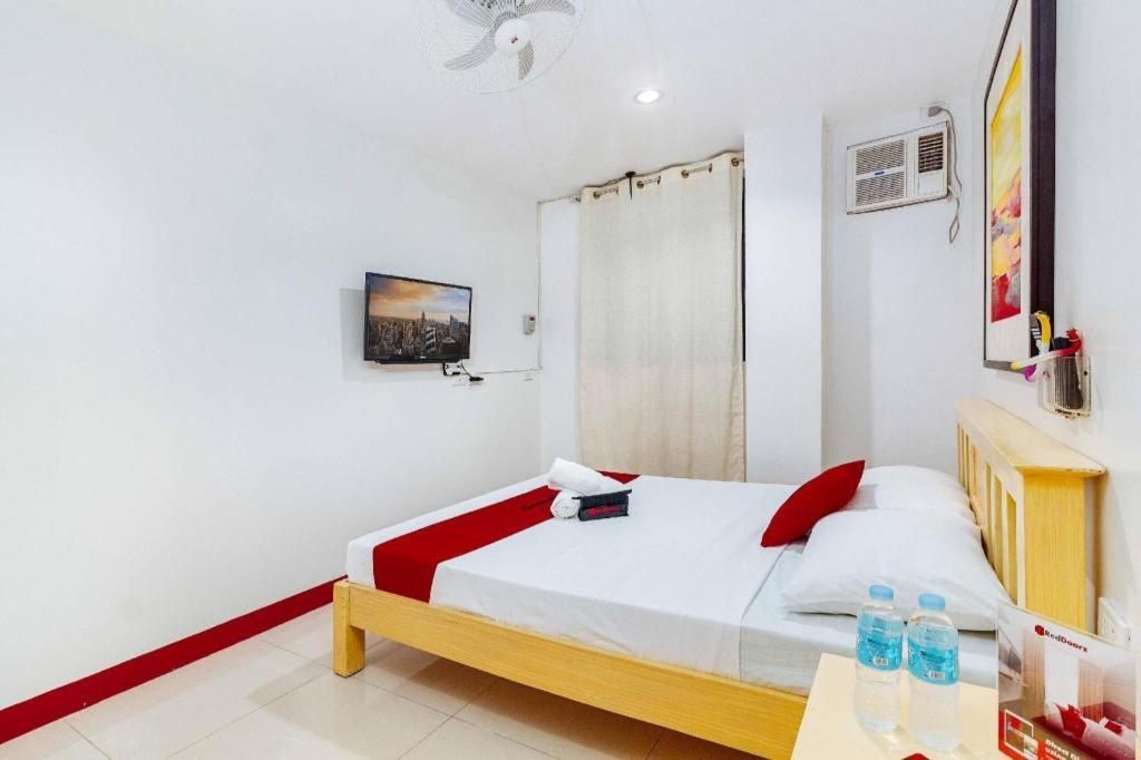 Готель Reddoorz Near Cebu Metropolitan Cathedral Екстер'єр фото