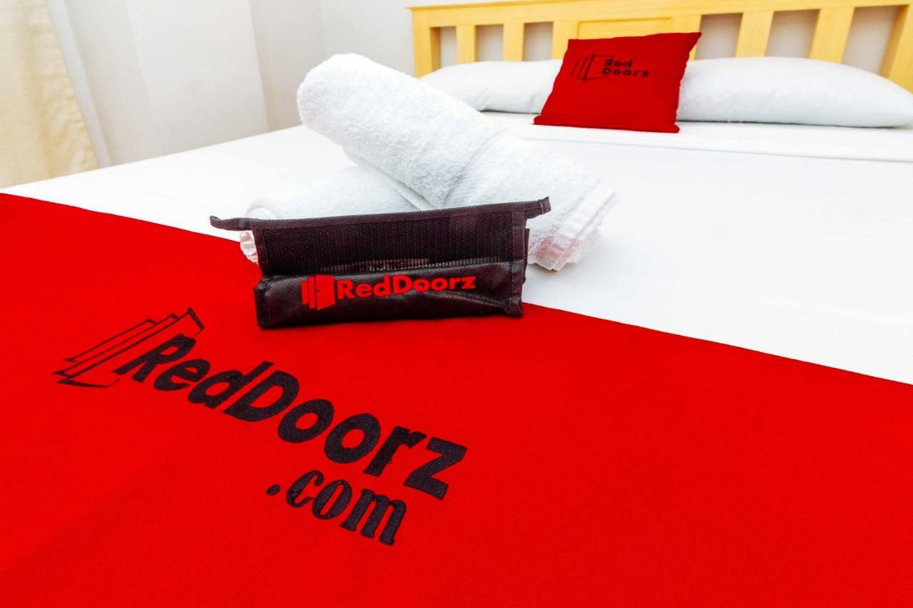 Готель Reddoorz Near Cebu Metropolitan Cathedral Екстер'єр фото